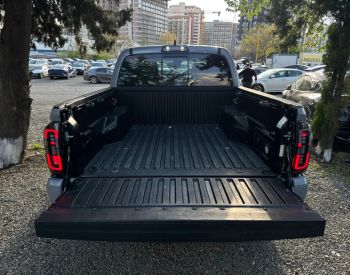 Toyota Tacoma 