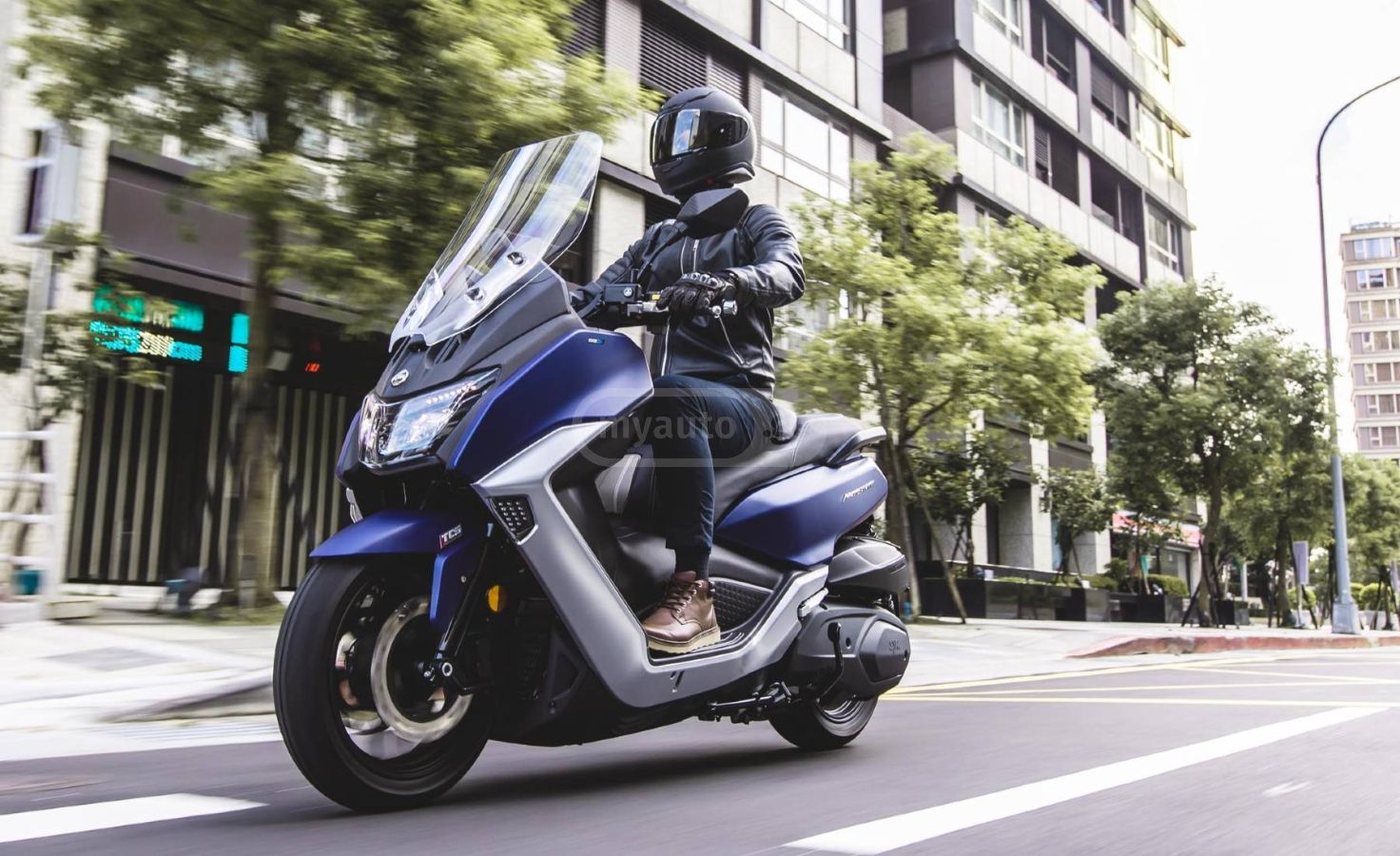 SYM E4 MAXSYM 400cc