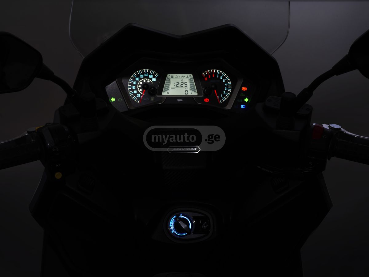 SYM E4 MAXSYM 400cc