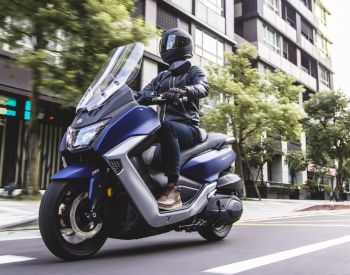  E4 MAXSYM 400cc  