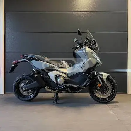 Honda XADV 750 