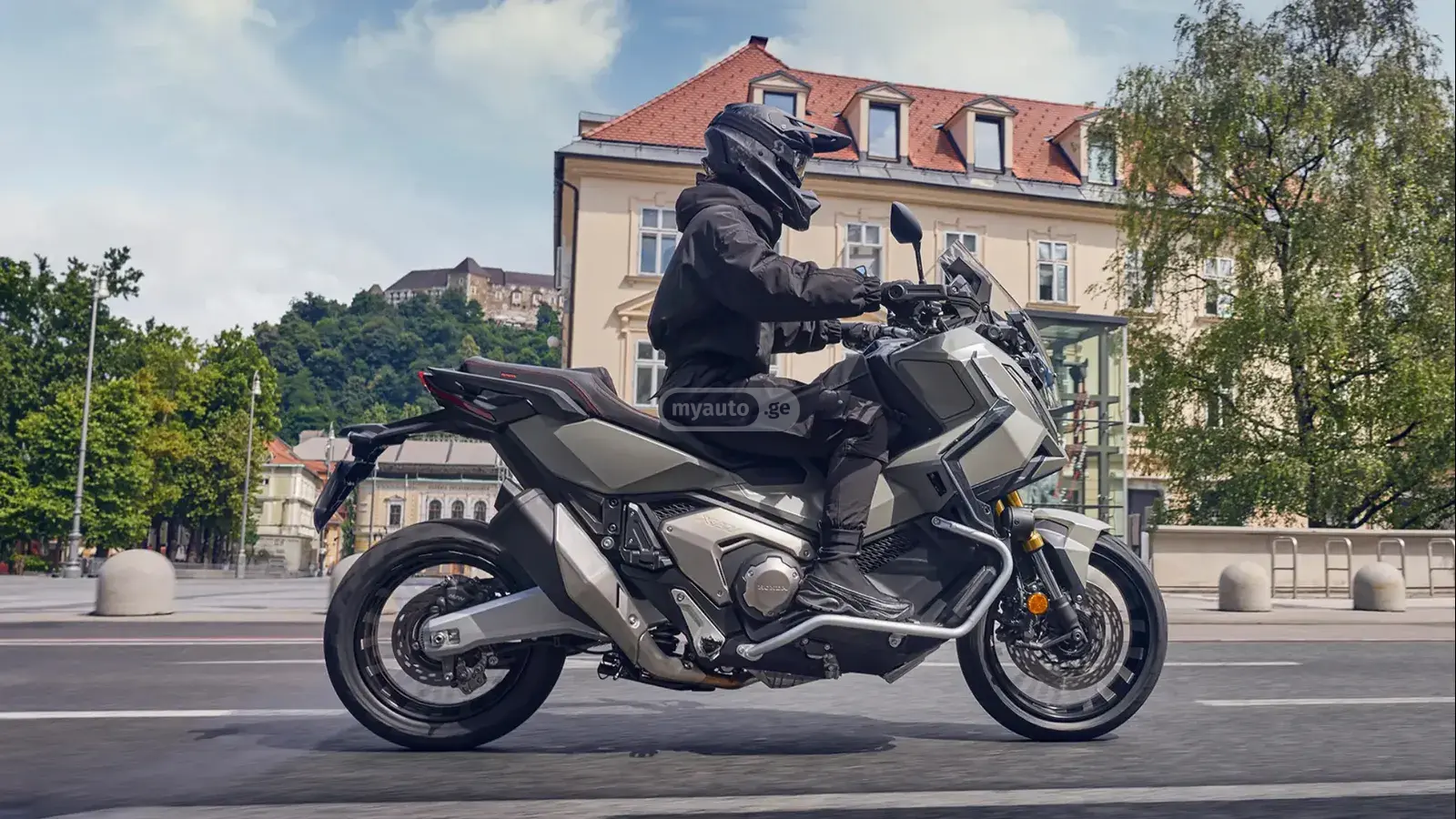 Honda XADV 750