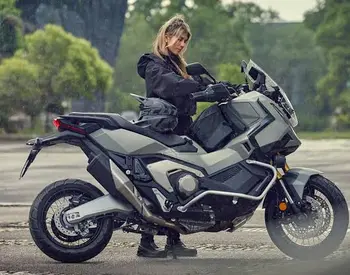 Honda XADV 750 