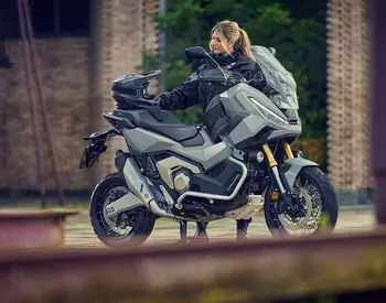 Honda XADV 750 