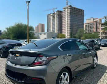 Chevrolet Volt 
