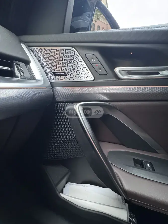 BMW X2, миниатюра 8