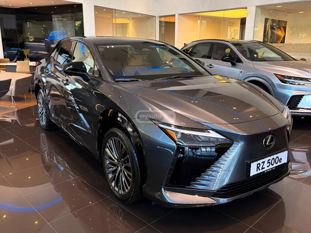 Lexus RZ 450e