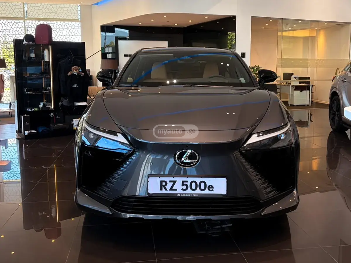 Lexus RZ 450e