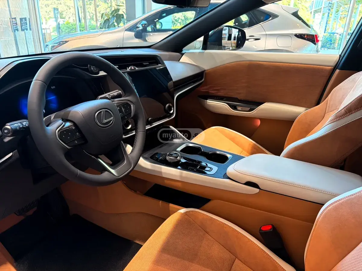 Lexus RZ 450e