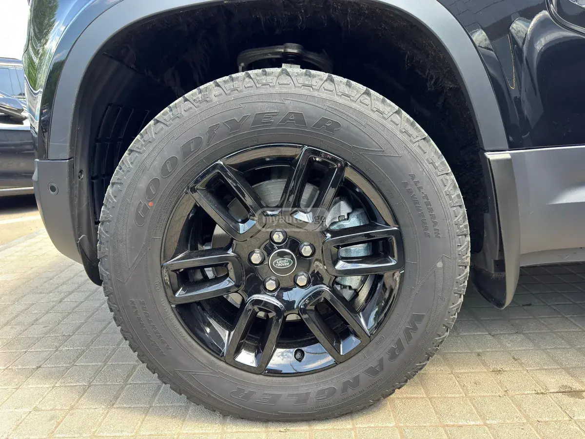 Land Rover Defender 130, миниатюра 7