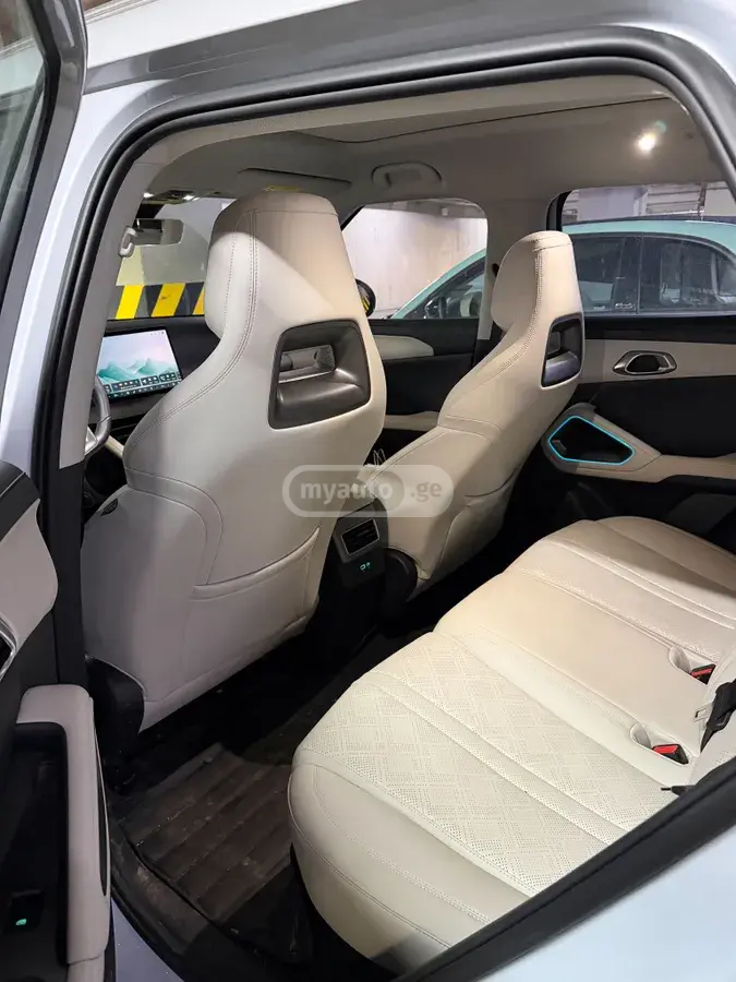 BYD Yuan, миниатюра 7