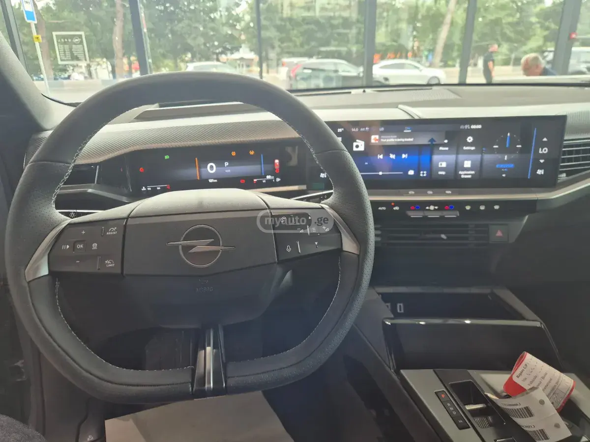 Opel Grandland 