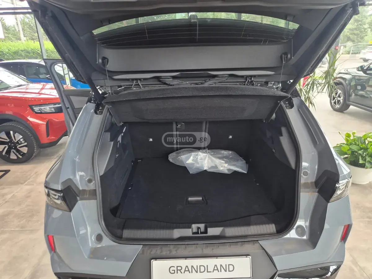 Opel Grandland 