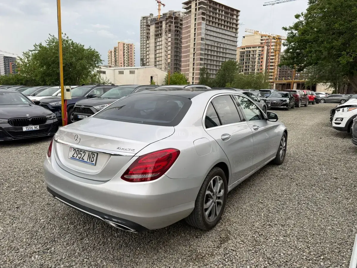 Mercedes-Benz C 300 
