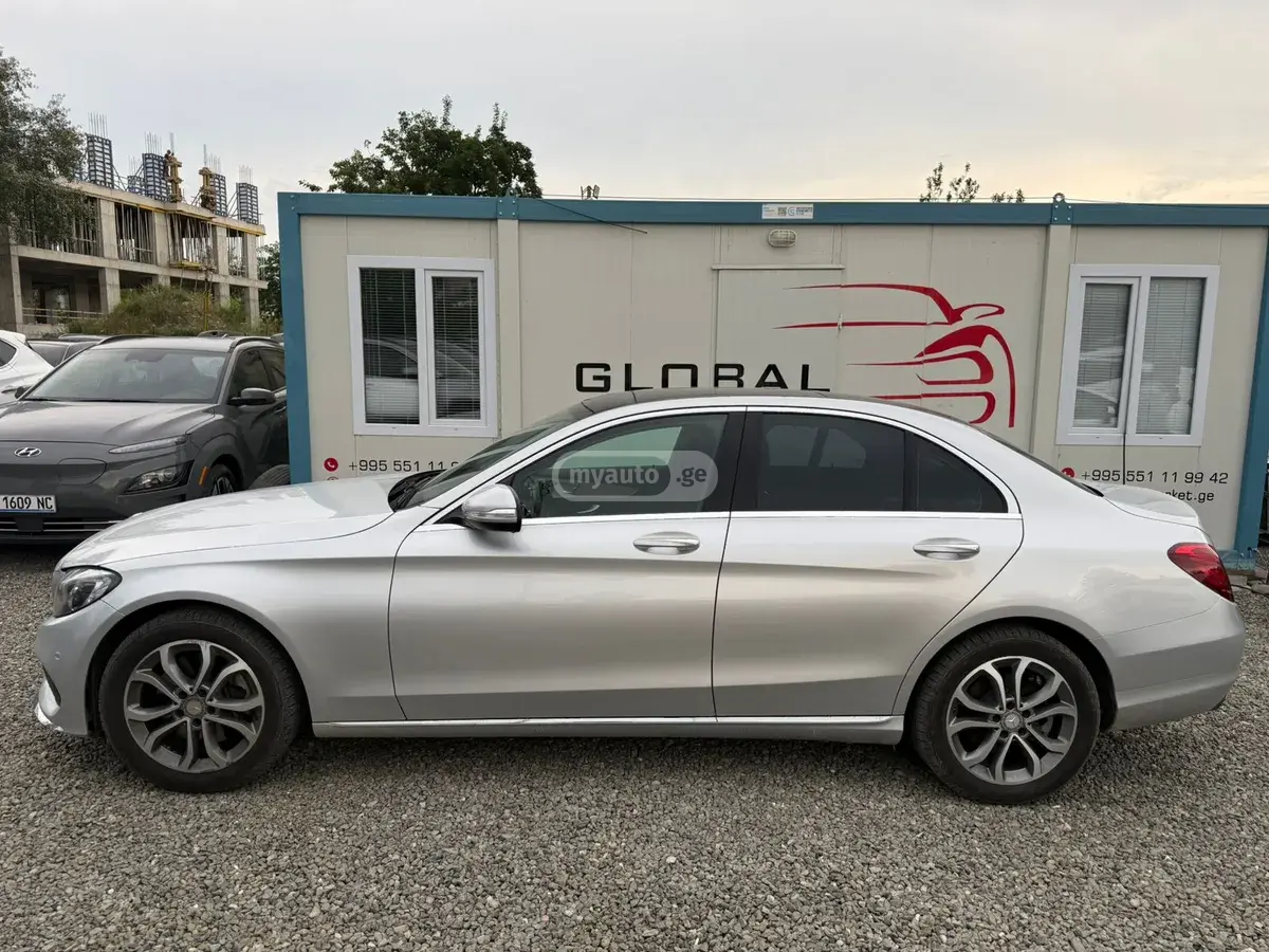 Mercedes-Benz C 300 