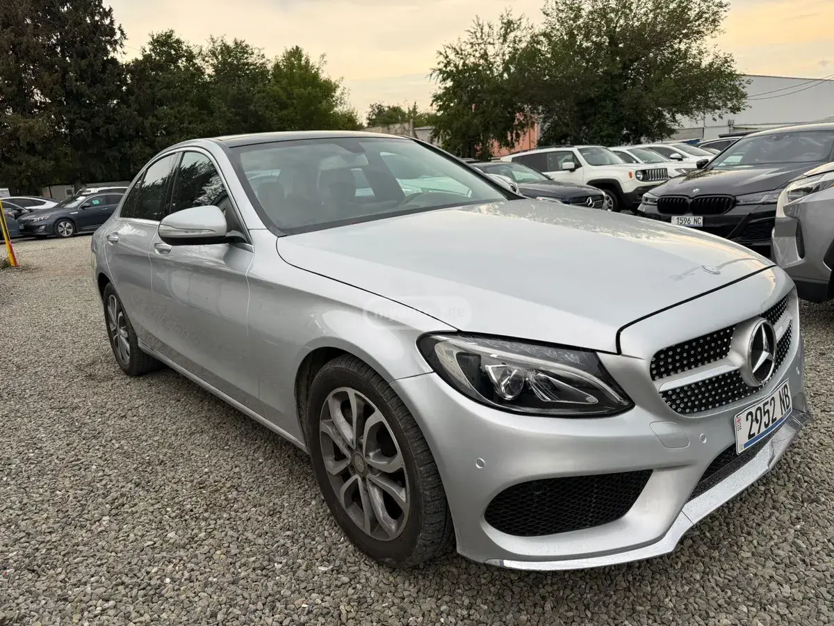 Mercedes-Benz C 300 