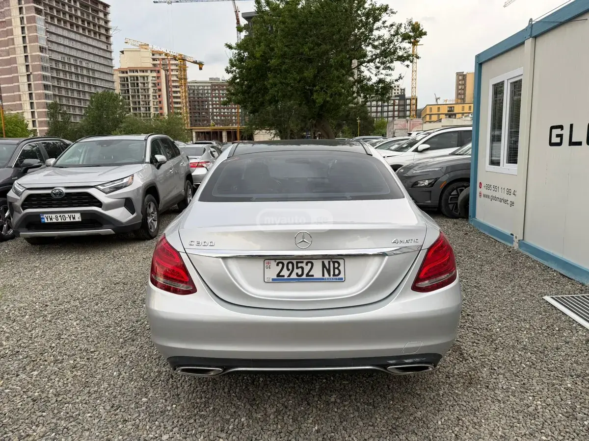 Mercedes-Benz C 300 