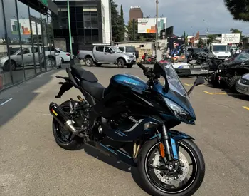 Kawasaki Ninja 1100SX 