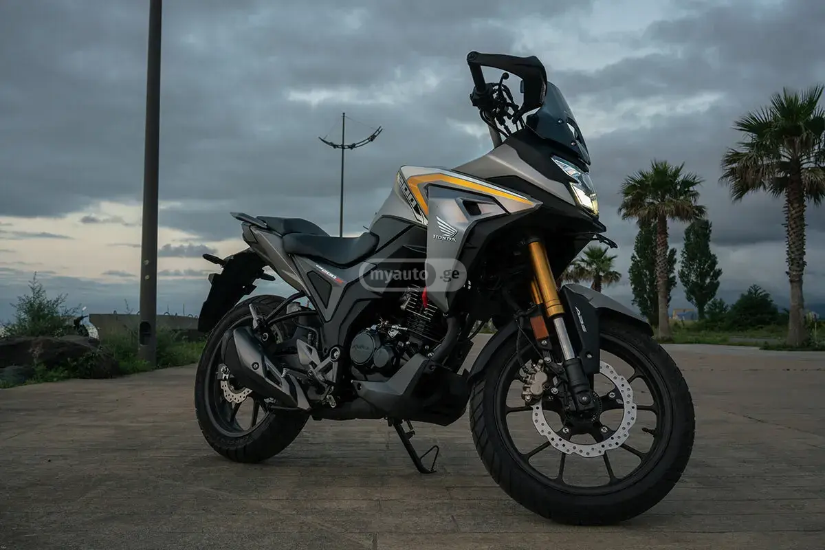 Honda CB 200 X