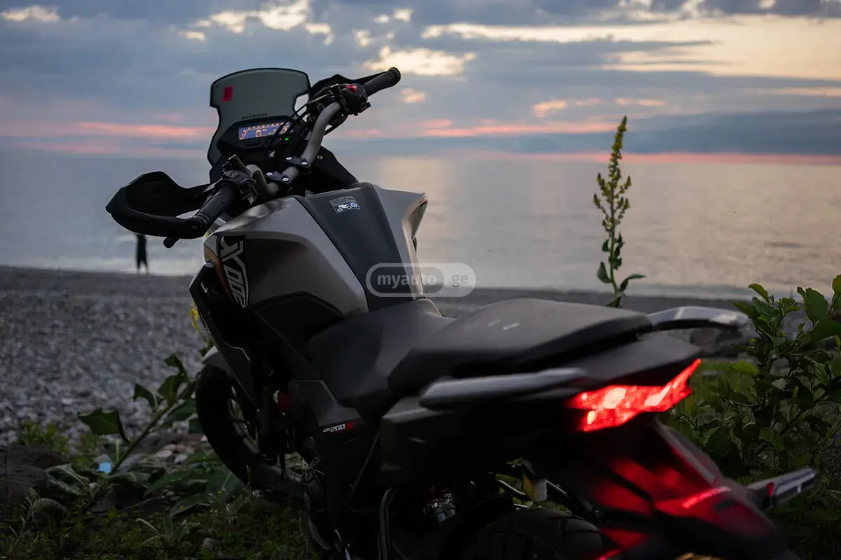 Honda CB 200 X