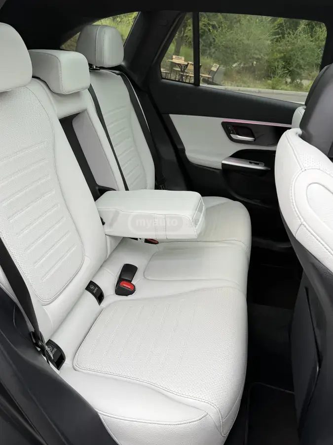 Mercedes-Benz GLC 300, миниатюра 10