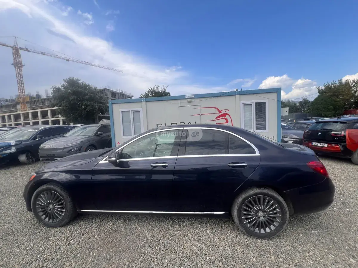 Mercedes-Benz C 300 