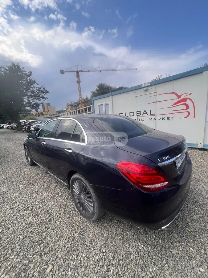 Mercedes-Benz C 300 