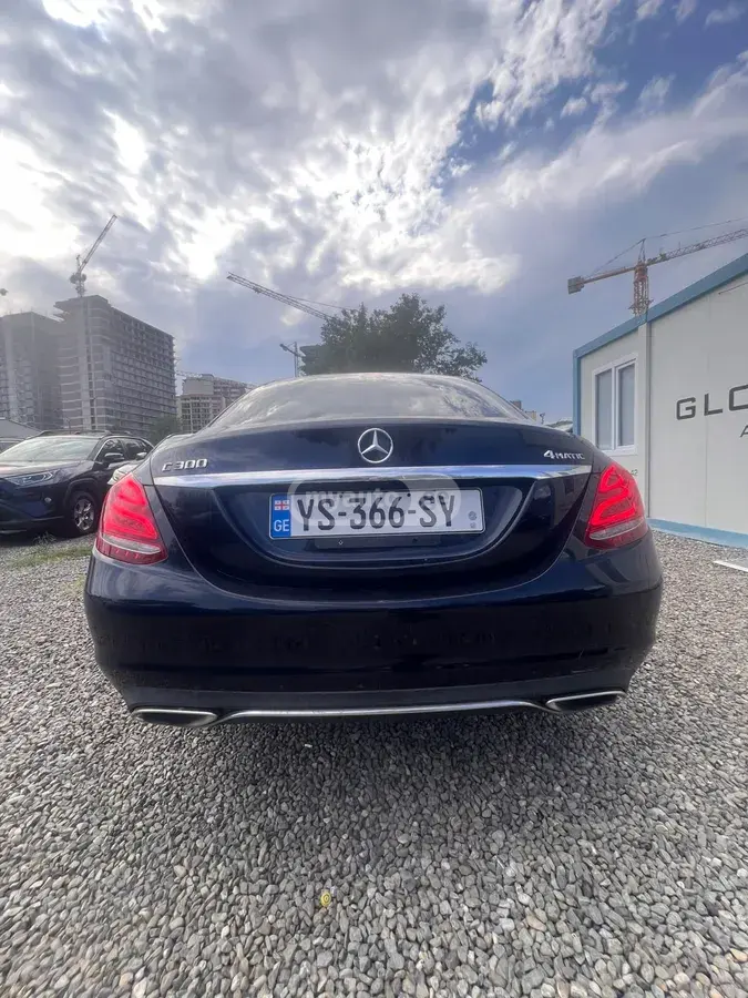 Mercedes-Benz C 300 