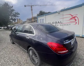Mercedes-Benz C 300 