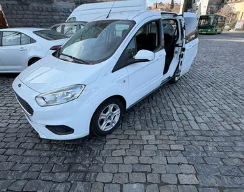 Ford Transit Courier