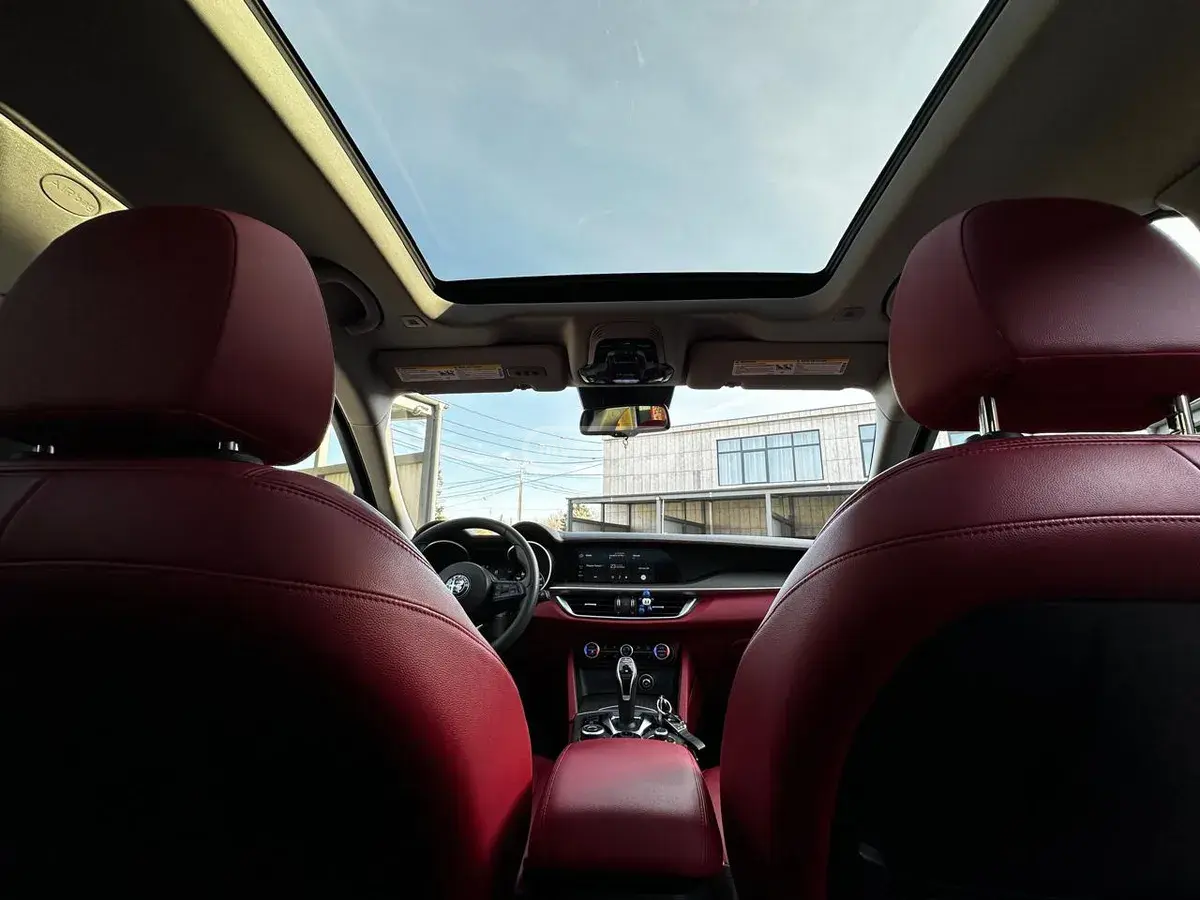 Alfa Romeo Stelvio, миниатюра 10