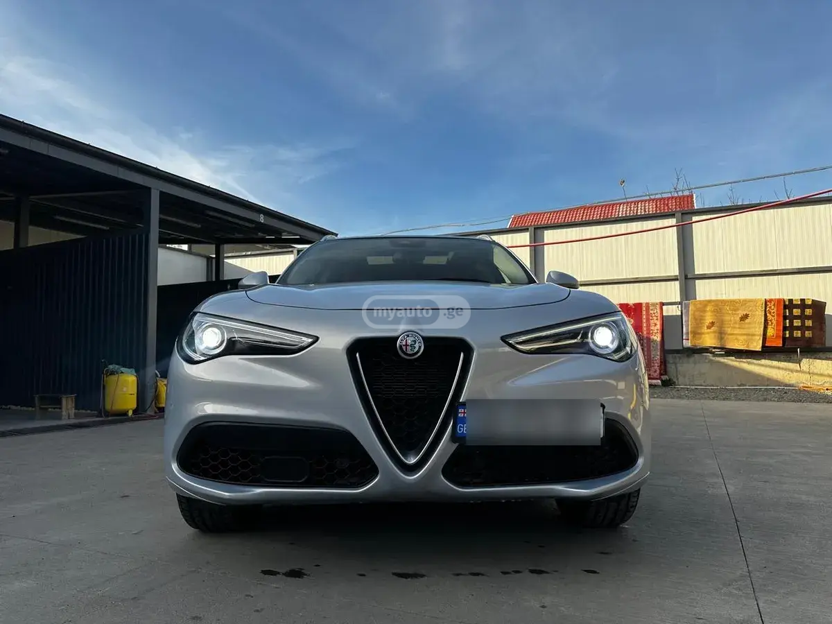 Alfa Romeo Stelvio, миниатюра 4