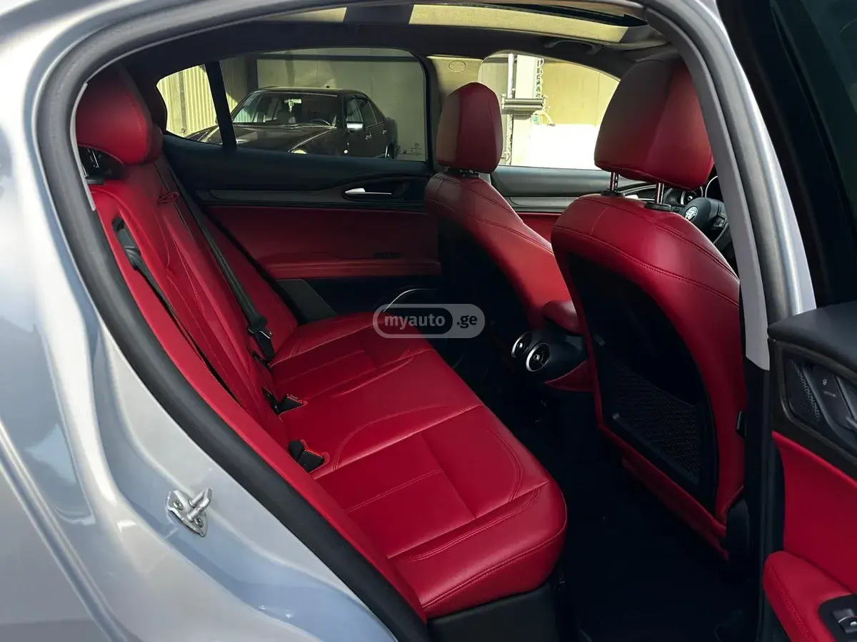 Alfa Romeo Stelvio, миниатюра 9