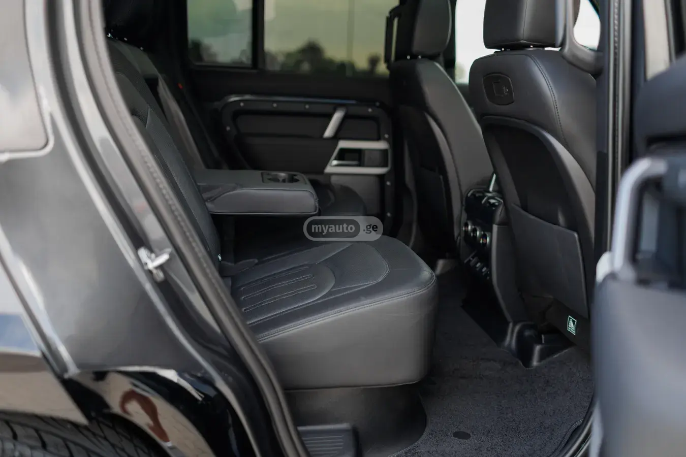 Land Rover Defender 110, миниатюра 13
