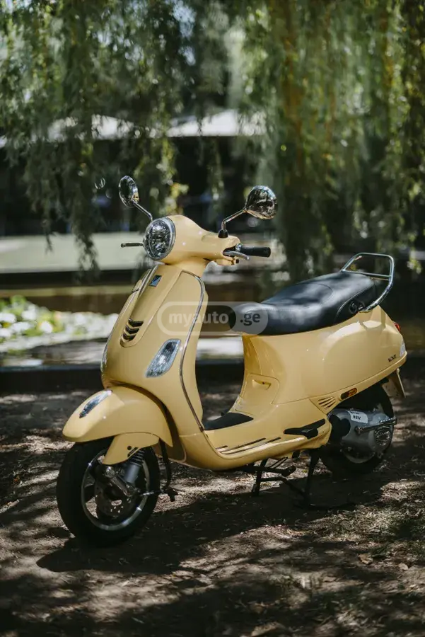 Vespa VXL