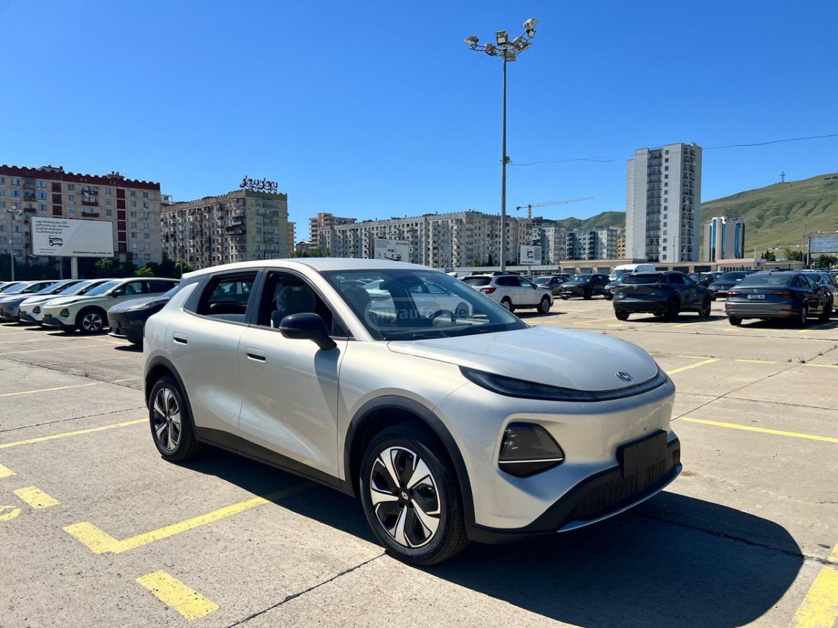Changan Nevo Q05 