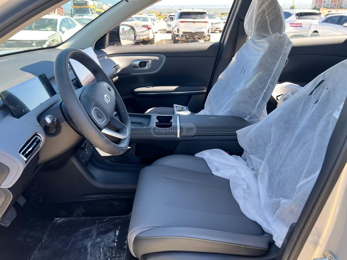 Changan Nevo Q05 