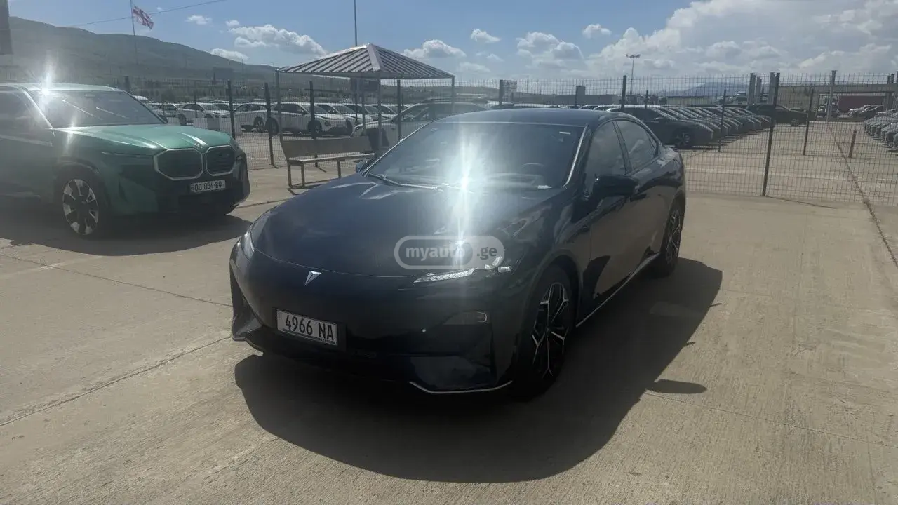 Changan Deepal SL03 