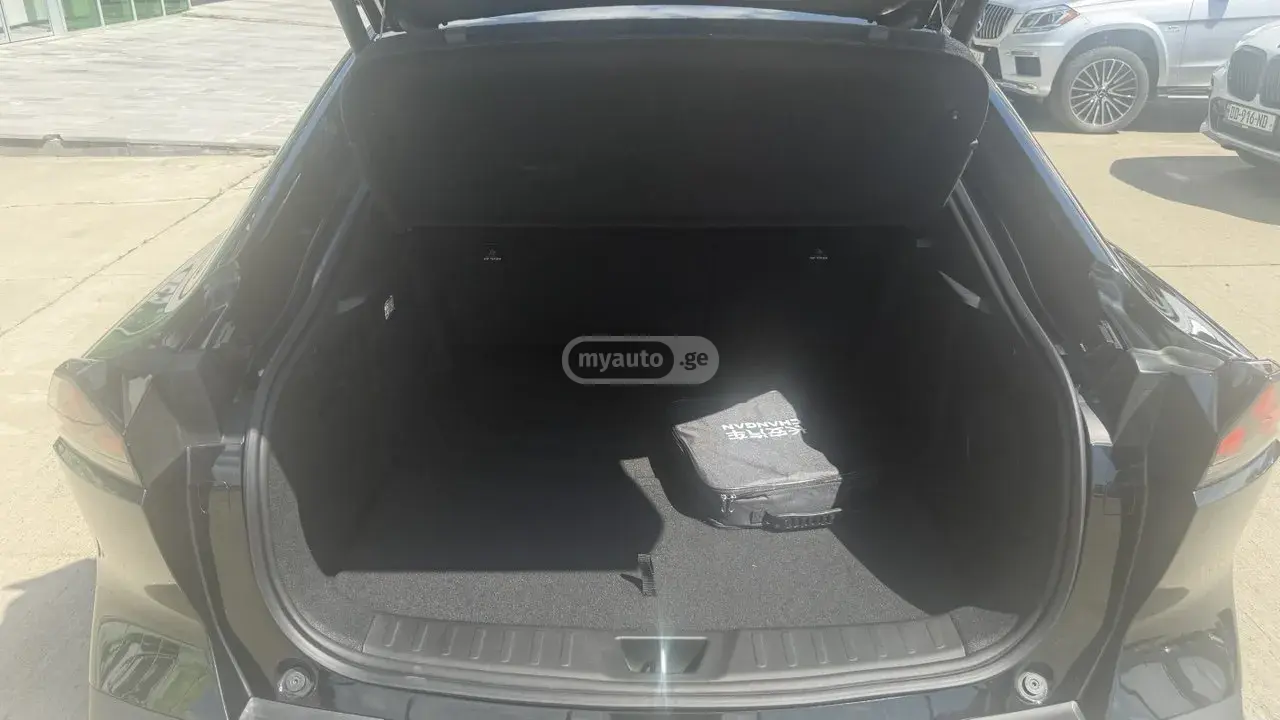 Changan Deepal SL03 