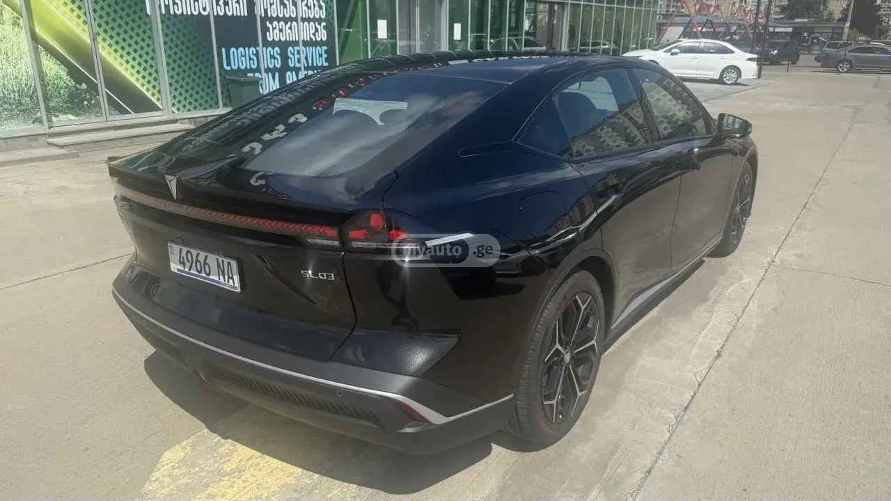 Changan Deepal SL03 