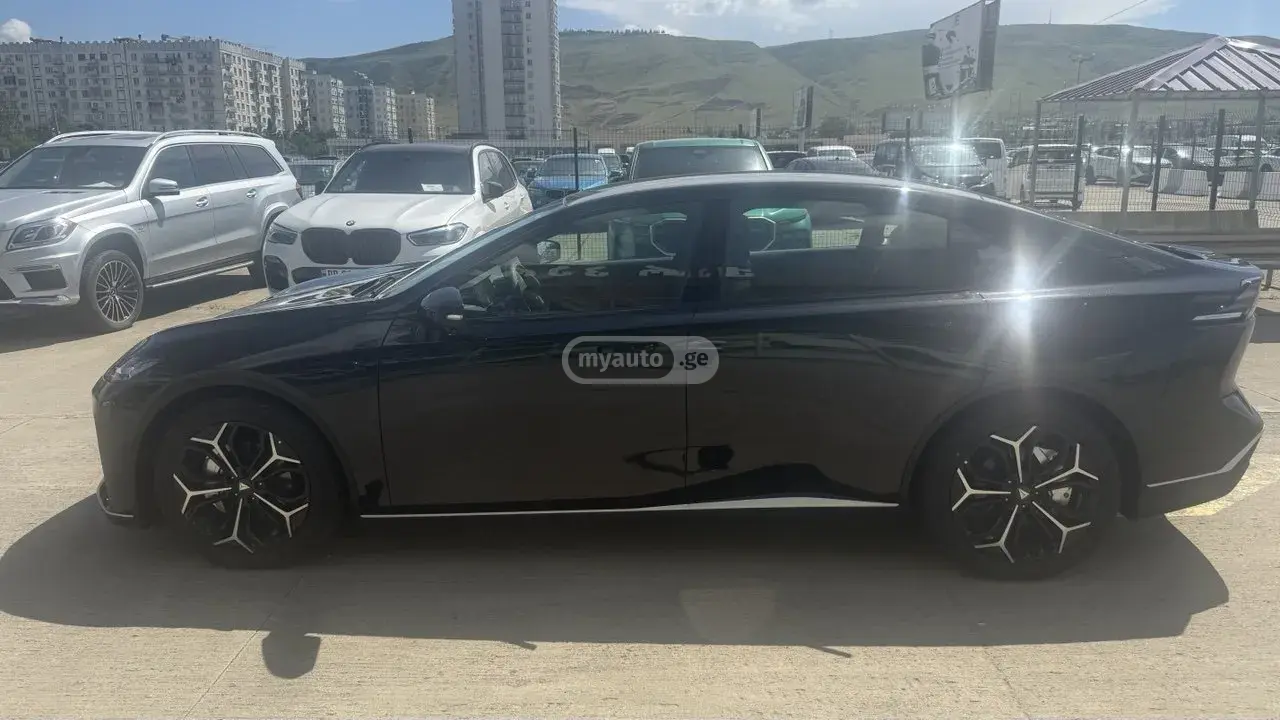 Changan Deepal SL03 