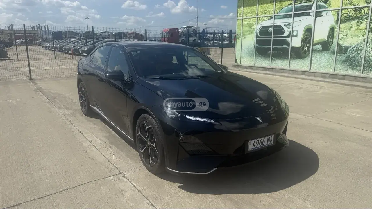 Changan Deepal SL03 