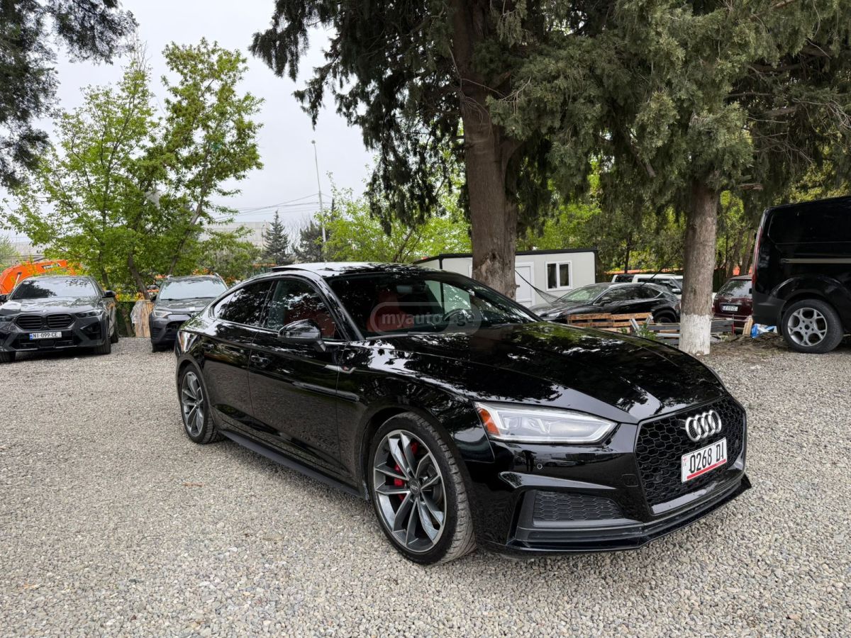 Audi S5