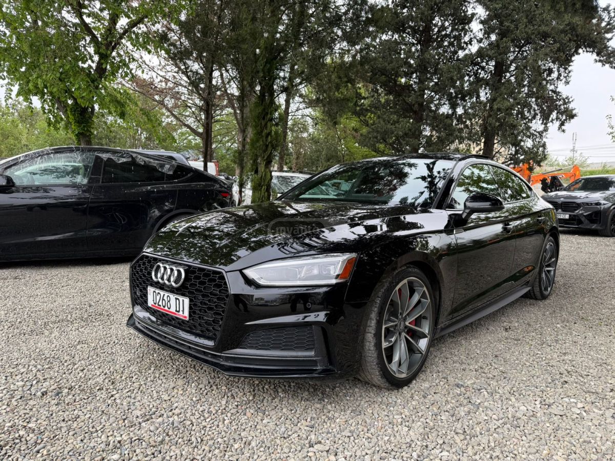 Audi S5