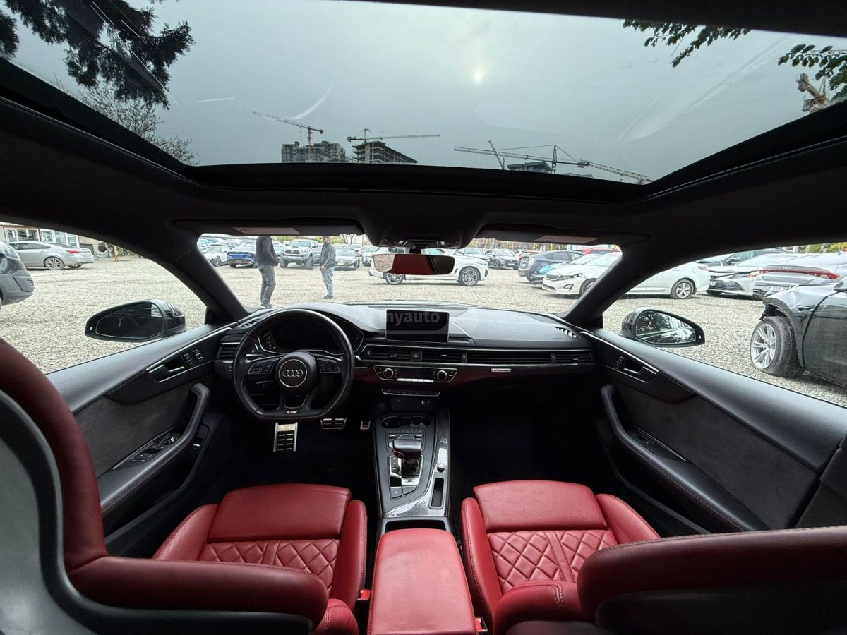 Audi S5