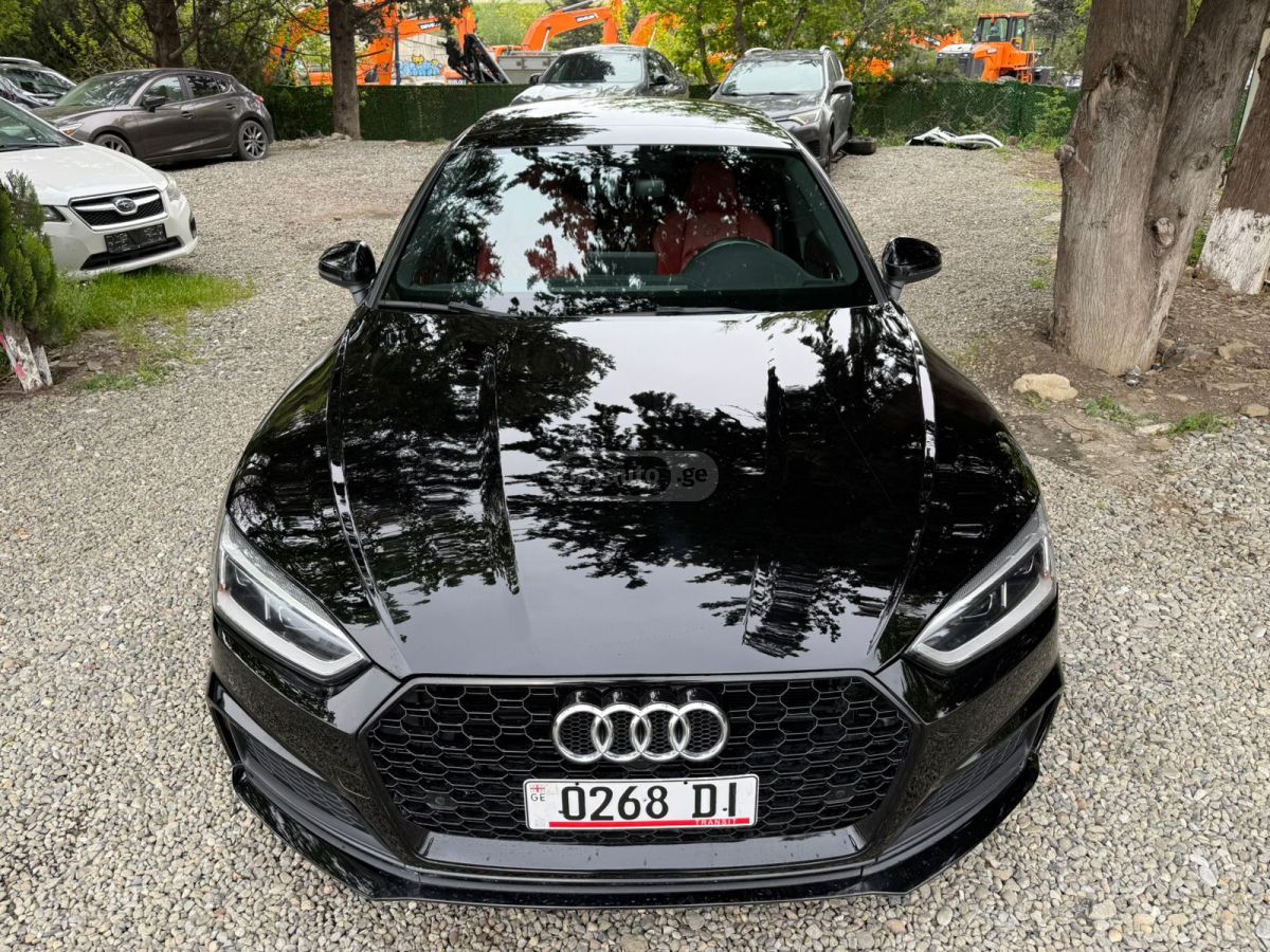 Audi S5