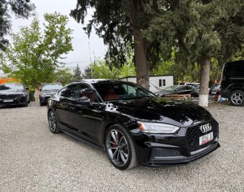 Audi S5 