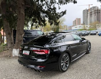 Audi S5 