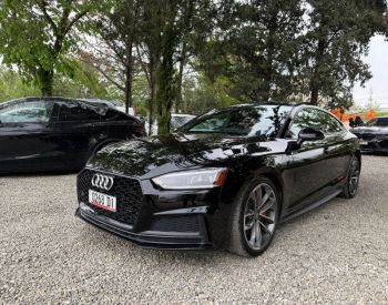 Audi S5 
