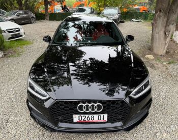 Audi S5 